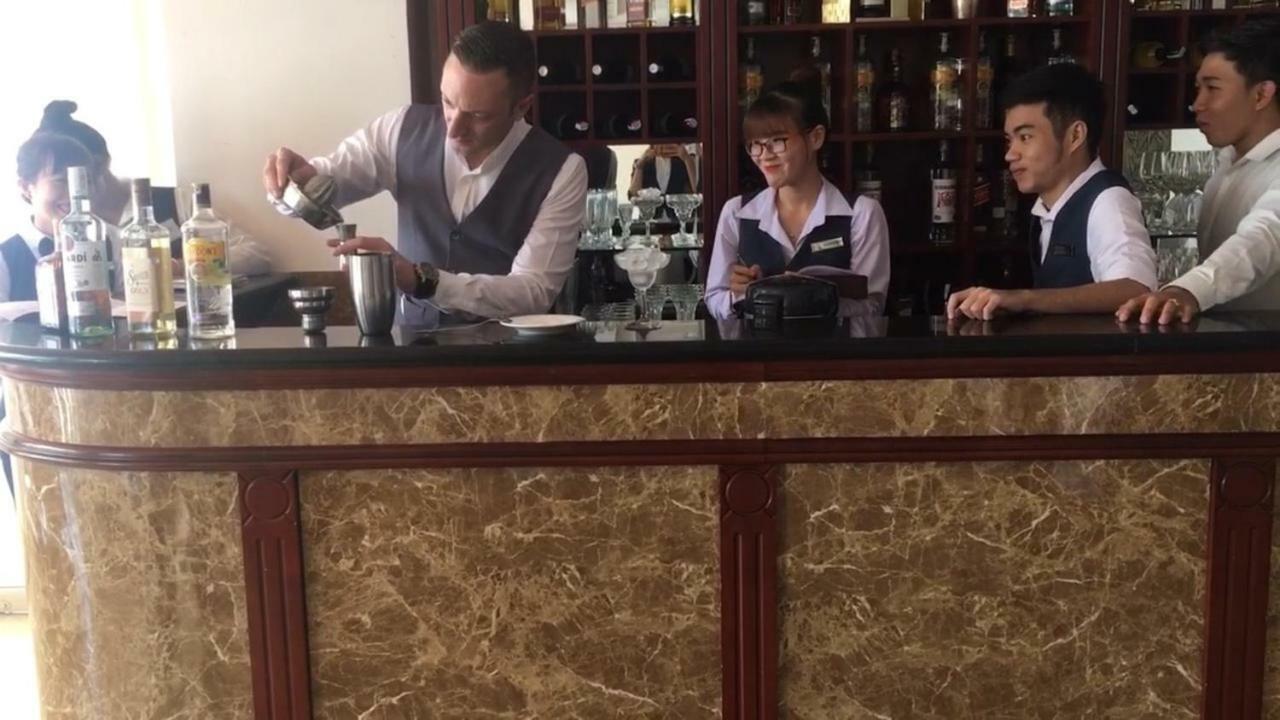 Chau Pho Hotel Чау-Док Экстерьер фото