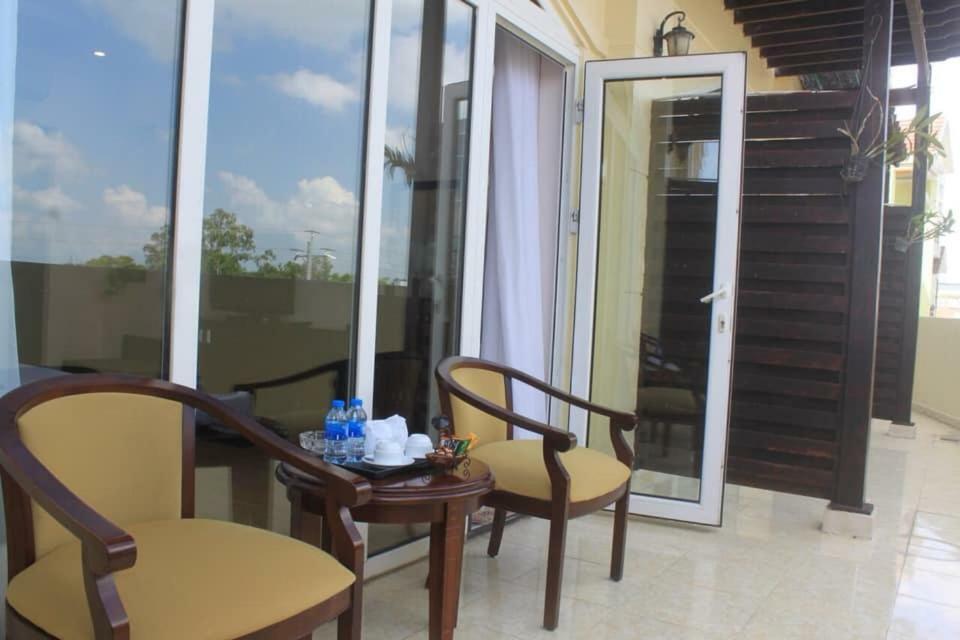 Chau Pho Hotel Чау-Док Экстерьер фото